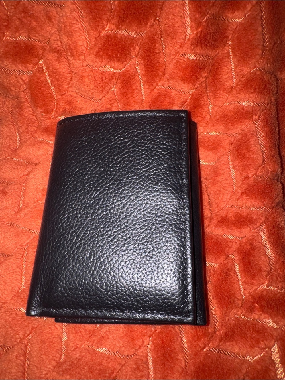 NWT Wilsons Leather Black Trifold Wallet – Genuine Pebble Leather ID Window & Zi - Picture 9 of 9